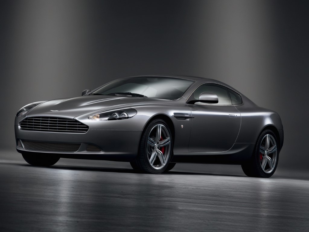 Aston Martin DB9 5.9 V12 (Automático)